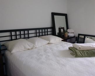 King size bed & mattress set