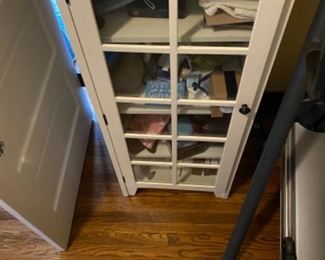 White wood Storage cabinet
