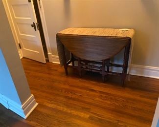 Antique dining room table foldable/entry table/side table $75