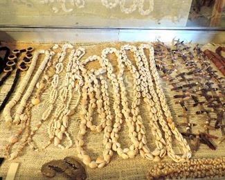 ETHNIC & SHELL NECKLACES