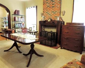 DUNCAN PHYFE DINING TABLE WITH LEAVES & WALNUT CHEST OF DRAWERS