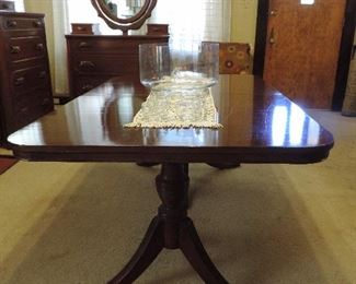 DUNCAN PHYFE DINING TABLE & LEAVES, LARGE CRYSTAL PUNCH BOWL