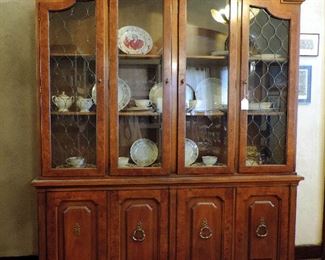 DREXEL MID CENTURY CHINA CABINET                                 REPERTOIRE LINE
