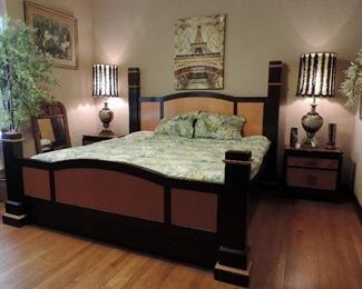 KING SIZE MID CENTURY BIRDSEYE MAPLE BEDROOM SUITE WITH DRESSER & 2 NIGHT STANDS