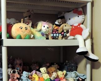 BEANIE BABIES & PLUSH TOYS
