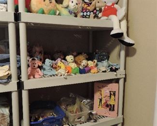 BEANIE BABIES, VINTAGE DOLLS & PLUSH TOYS