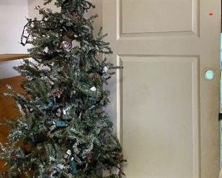 Christmas Tree, Door