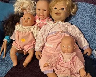 Baby Dolls, Barbies