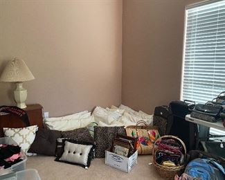 Pillows, Lamps, Nightstand, Baskets, Picture Frames, Purses