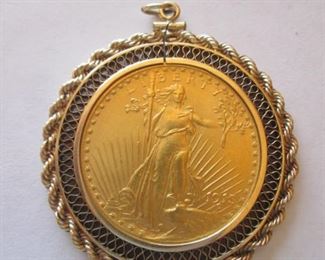 Gold Coin in 14kw. Rope Bezel