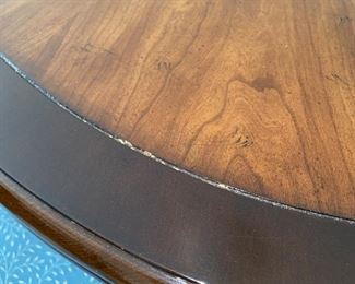 $450 DREXEL WOODEN OVAL TABLE 6 CHAIRS
COMES WITH 2 LEAVES AND PADS
TABLE MEASURES WITHOUT LEAVES
89.5”L/49.5”L x 41.5”W x 29.5”
LEAF MEASURES
20”W x 41.5”L 