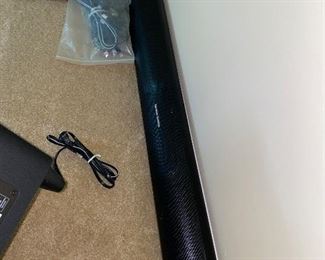 $250 HARMAN KARDON SB26 ADVANCED SOUNDBAR  WITH BLUETOOTH AND POWERED WIRELESS SUBWOOFER
RETAIL $439+TAX