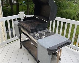 $150 WEBER GENESIS GOLD PROPANE BBQ GRILL 
