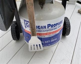 $150 WEBER GENESIS GOLD PROPANE BBQ GRILL 
