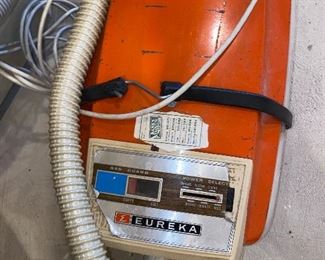 $30 VINTAGE EUREKA VACUUM