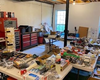 LOTS OF HAND TOOLS / WRENCHES / SCREWDRIVERS / HAMMERS / ELECTRIC WIRING 