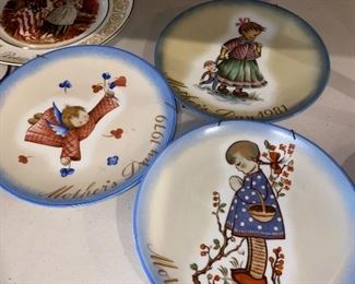 $5 EACH HUMMEL COLLECTIBLE PLATES 