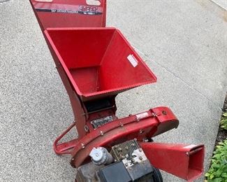 $250 MTD 5HP CHIPPER/SHREDDER