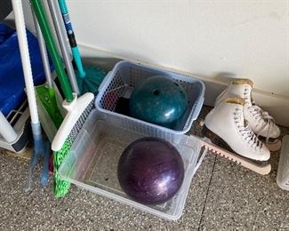 $10 EACH BOWLING BALLS