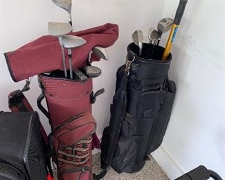 GOLF CLUBS