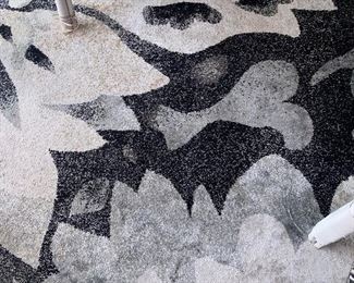 $50 FLORAL BLACK AND WHITE RUG
123.5”L x 93”W