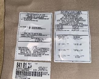 $225 OVERSIZED BEIGE PLUSH CHAIR AND OTTOMAN BY ASHLEY FURNITURE
CHAIR MEASURES
59”L x 39”D x 35 ”H
OTTOMAN
42”L x 30.5”W x 18”H