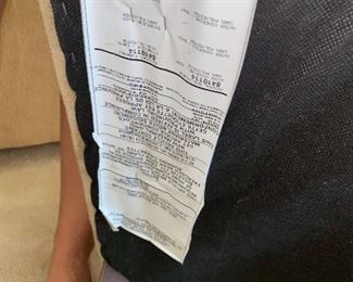 $225 OVERSIZED BEIGE PLUSH CHAIR AND OTTOMAN BY ASHLEY FURNITURE
CHAIR MEASURES
59”L x 39”D x 35 ”H
OTTOMAN
42”L x 30.5”W x 18”H