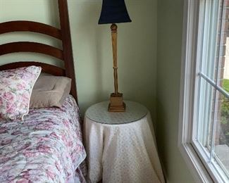 $12 ROUND TABLE
$25 LAMP