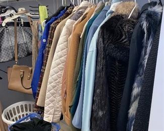 WOMENS COATS AND JACKETS