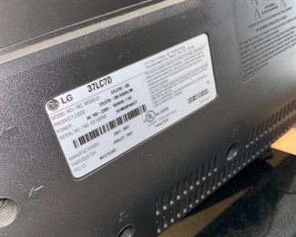 $60 37” LG FLATSCREEN TV