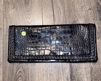 $200 ELIE TAHARI DAKOTA CLUTCH
