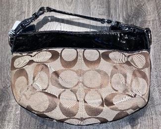 $40 COACH HANDBAG