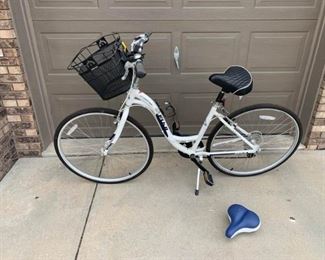 Womens 17 Inch Fuji Bicycle