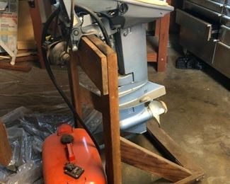 Evenrude 15 HP boat motor