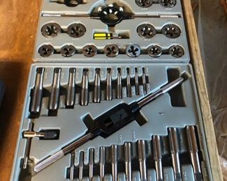 Tungsten Tap and Die set