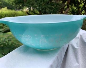Vintage Pyrex Butterprint Cinderella Bowl Blue