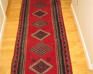 $400.00, Persian Shiraz hadwoven all wool 2'8" x 9'10", Very good condition