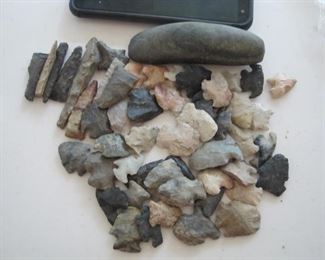 Large collection of Native American arrow heads, these will be bagged as photoed