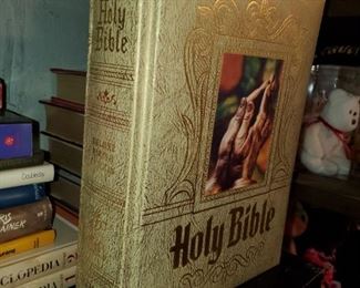 Bibles 