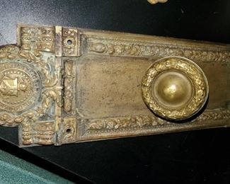 Chicago, Cook County door handle plate