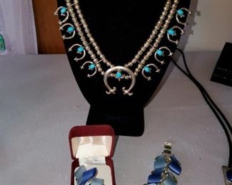  Vintage , costume Jewelry 