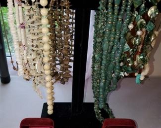  Vintage , costume Jewelry 