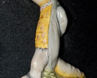 Beatrix Potter,  Sir Isook Newton