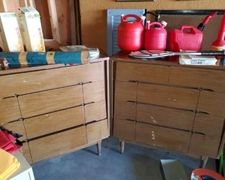 Kroehler dressers,   need TLC 