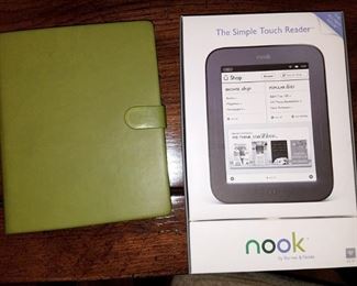 Tablet Nook 2011 with case $15