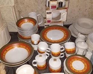 Vintage retro stoneware dinnerware set
