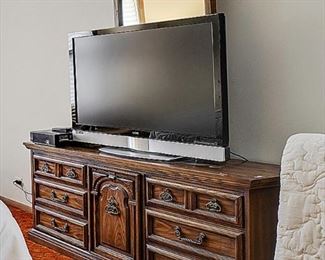 Dresser with mirror (TV not for sale)