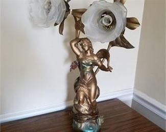 Lot 30
Antique Buchon Spelter Table Lamp