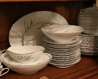 Noritake Bambina 12 place settings with numerous serving pieces