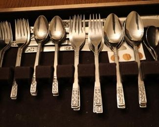 Customcraft stainless 8 place settings